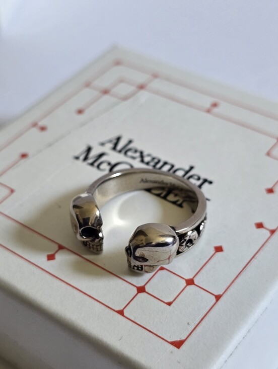 Alexander McQueen Other - Alexander McQueen Double Skull Ring Silver Size IT 17